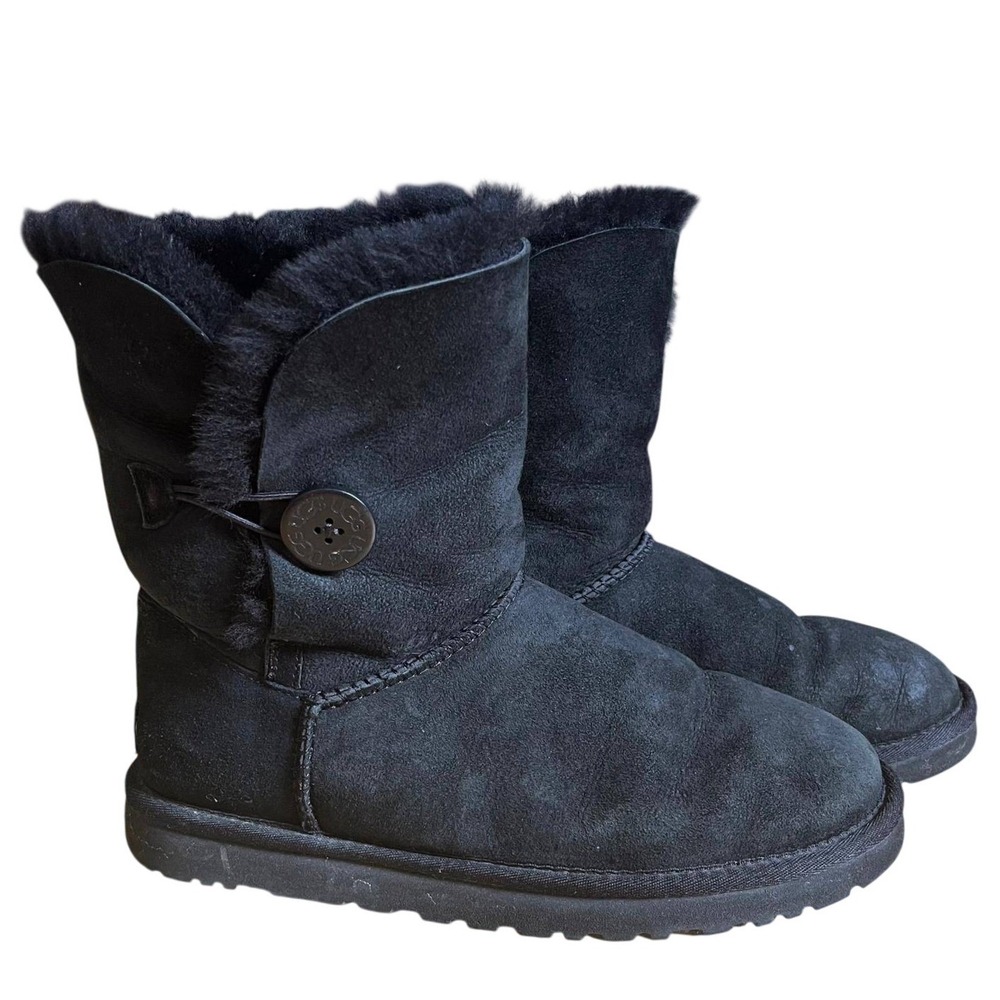 UGG Bailey Button Mid Calf Black Boots Womens 9 5803 Suede Shearling Cozy Winter